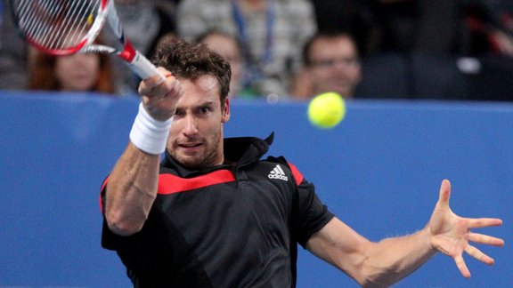 Sanktpēterburgas tenisa turnīra fināls: Ernests Gulbis - 5