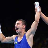 Bokseris Dusmatovs sagādā Uzbekistānai pirmo medaļu Rio spēlēs