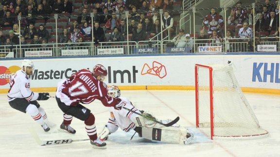 Hokejs, KHL spēle: Rīgas Dinamo - Amur - 5