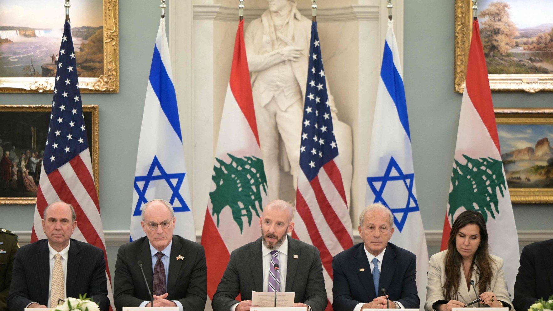Izraēla un Libāna vienojas par pamieru, ja "Hizbollah" pārtrauks uguni