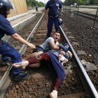 Čehijas un Slovākijas iekšlietu ministri noraida saistošas kvotas bēgļu uzņemšanai