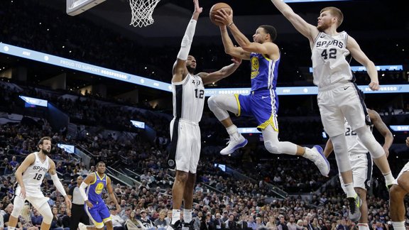 Dāvis Bertāns palīdz 'Spurs' uzvarēt NBA čempioni 'Warriors'; Dairim trīs punkti Dalasā Dāvis Bertāns palīdz 'Spurs' uzvarēt NBA čempioni 'Warriors'; Dairim trīs punkti Dalasā