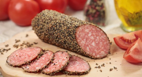 Aklajā degustācijā noskaidrota garšīgākā dāņu salami desa