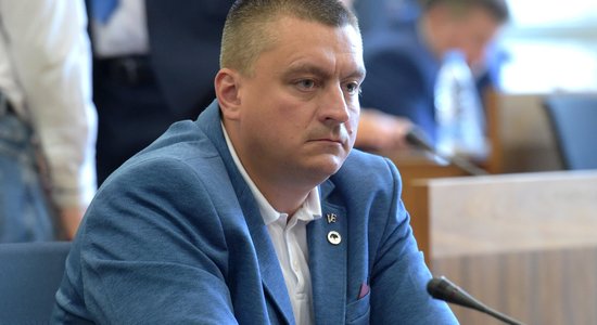 'Rīgas satiksme' policijai sūdzas par opozīcijas deputāta 'ierobežotas pieejamības ziņu izpaušanu'