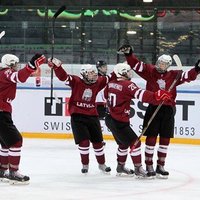 Latvijas U-18 hokejisti nosargā vietu pasaules čempionāta elitē