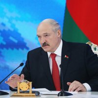 Lukašenko Baltkrievijas valdībai uzdod organizēt naftas piegādes caur Baltijas valstu ostām