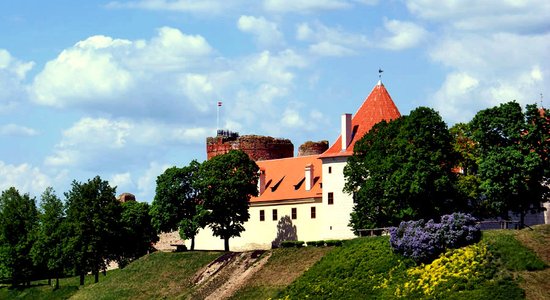 Bauskas novadā reorganizēs trīs skolas un slēgs Mežotnes internātvidusskolu