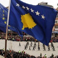 Косово подписало закон о нормализации отношений с Сербией