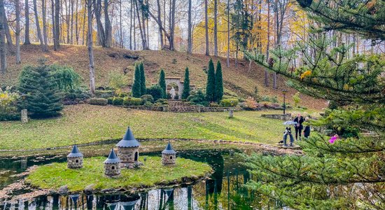 Leģendām apvīta pastaigu vieta un avots – dabas parks 'Svētavots'