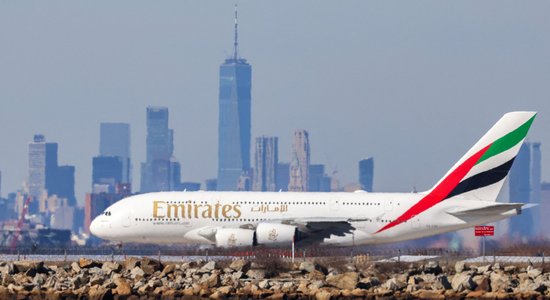 Авиакомпания Emirates запретила провоз пейджеров и раций в самолетах