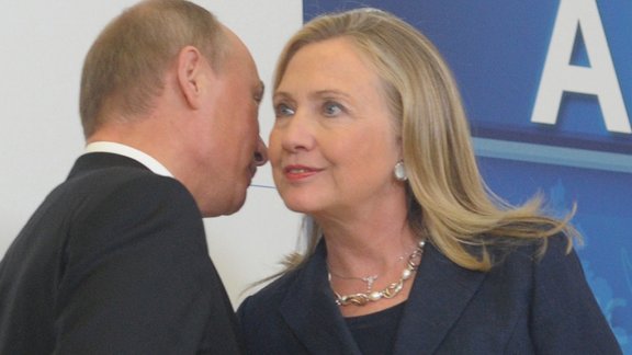 Putin / Hillary Clinton