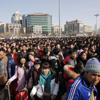 Sākusies pasaules lielākā migrācija - ķīnieši dodas mājās sagaidīt Jauno gadu