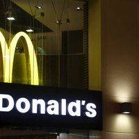 Киоски самообслуживания появятся во всех McDonald's в Латвии