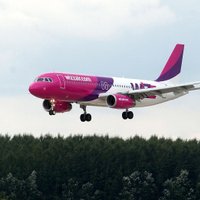 Wizz Air временно закрывает рейс Рига - Париж
