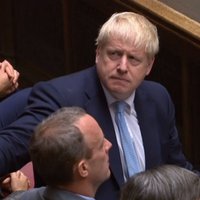Джонсон приостановил рассмотрение парламентом сделки по Brexit