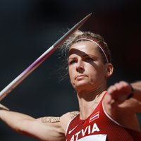 Из трех латвийских копьеметательниц в финал Олимпиады пробилась только одна