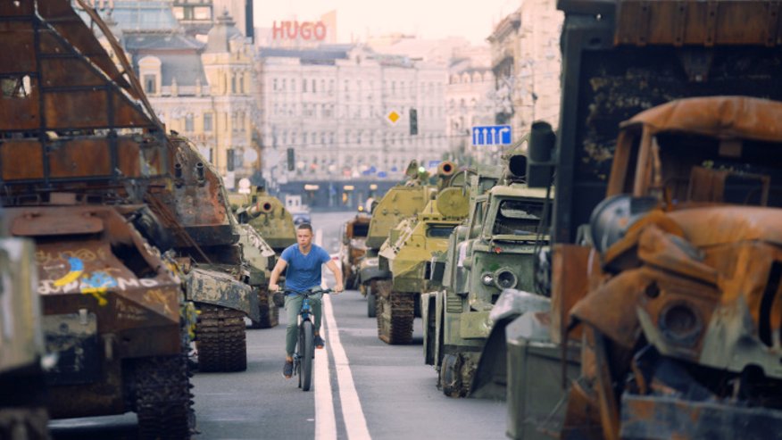 Финские акушерки, шаман против Путина, любовь на войне. Коротко обо всех фильмах Artdocfest/Rīga