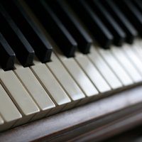 Valmierā uzstādīs trīs publiskās klavieres