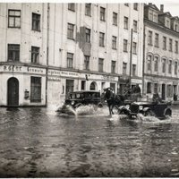 Govis viesistabā un Venēcija Ķīpsalā – kā Rīga pārdzīvoja milzīgos 1929. gada plūdus