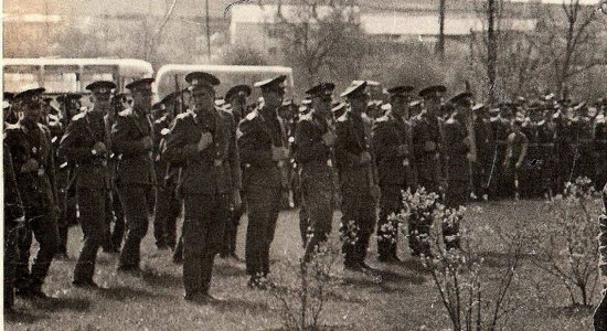 Leons Stiprais: Vecas fotogrāfijas neparastais stāsts