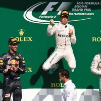 Avārijām bagātā Beļģijas F-1 posmā uzvaru gūst Rosbergs