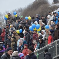 Foto: Tallinā simtiem cilvēku koncertā pauž atbalstu Ukrainas iedzīvotājiem