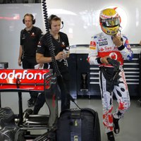 Hamiltons turpina dominēt Brazīlijas GP treniņos