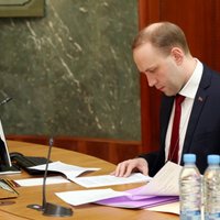 Сократил себя? Главный чиновник Латвии ушел в отставку