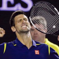 Битва чемпионов: Джокович в полуфинале AusOpen в 23-й раз обыграл Федерера