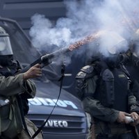 Protestos pret pensiju sistēmas reformām Argentīnā ievainoti 50 cilvēki