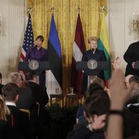 'Delfi' no Vašingtonas: Tramps sola nepievilt Baltijas valstis; ASV saglabās militāro klātbūtni reģionā