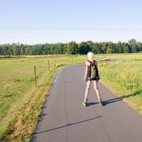 Ikviens aicināts apmeklēt bezmaksas skrituļslidošanas nodarbības; inventārs nodrošināts