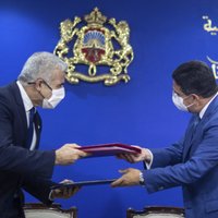 Marokas un Izraēlas ārlietu ministri vēsturiskā samitā paraksta trīs vienošanās