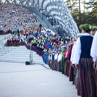 Dziesmu svētku izskaņā – Noslēguma koncerts, Sadziedāšanās nakts un programma Rīgas centrā