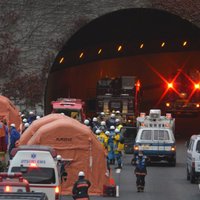 Iebrūkot tunelim, Japānā pieci cilvēki gājuši bojā