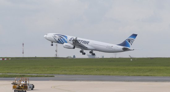 Francijas izmeklēšana neapstiprina 'EgyptAir' lidmašīnas uzspridzināšanas versiju