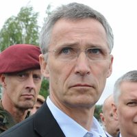 Cтолтенберг объявил в Латвии о завершении переброски войск НАТО на восток