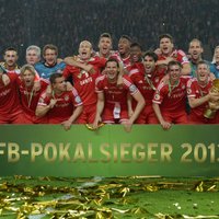 'Bayern' iegūst arī trešo trofeju - Vācijas kausu
