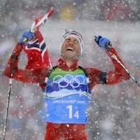 Бьорндален принес Норвегии золото в эстафете, а себе шестой титул. Латвия опять последняя