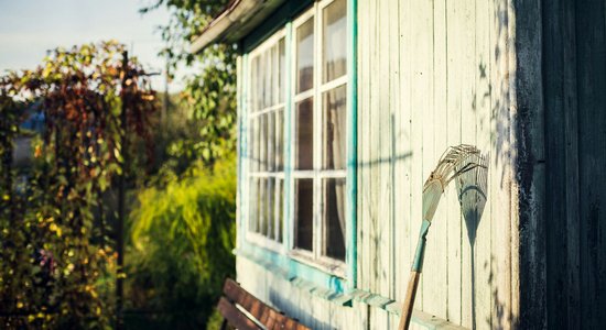 Maza izmēra ēkas – pirtis, šķūņus, dārza mājiņas – varēs reģistrēt vienkāršāk