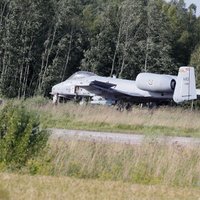 Video: Igaunijā uz šosejas avarē ASV kaujas lidmašīna