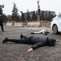 Kazahstānas prokuratūra: Nekārtībās dzīvību zaudēja 225 cilvēki