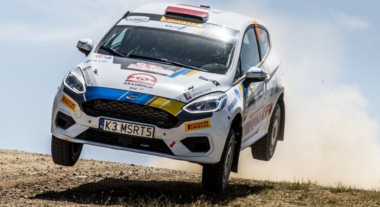 Seska ekipāžai piektā vieta Sardīnijas rallija junioru WRC klasē