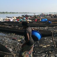 Apgāžoties laivai, Kongo DR bojā gājuši 60 cilvēki