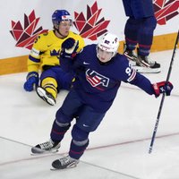 Fantastiskā 15 vārtu spēlē pasaules čempionāta bronzu izcīna ASV U-20 hokejisti