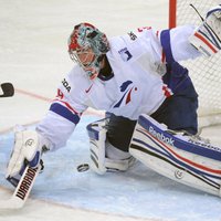 Francijas hokejistiem zaudējums pirms olimpiskās kvalifikācijas Rīgā