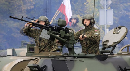Polija 'Vagner' dēļ pārvietos savus karavīrus uz valsts austrumiem