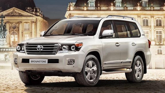 Toyota Land Cruiser 200 Brownstone