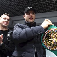 Supersērijas rīkotāji novērtēja Latvijas līdzjutējus, secina boksera Brieža pārstāvis