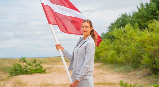 Латвийский флаг на Олимпийских играх в Париже понесут Граудиня и Миезис